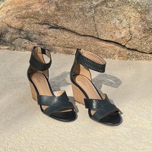 Crown Vintage Shoes - Black Leather Wedge Sandals With Ankle Strap